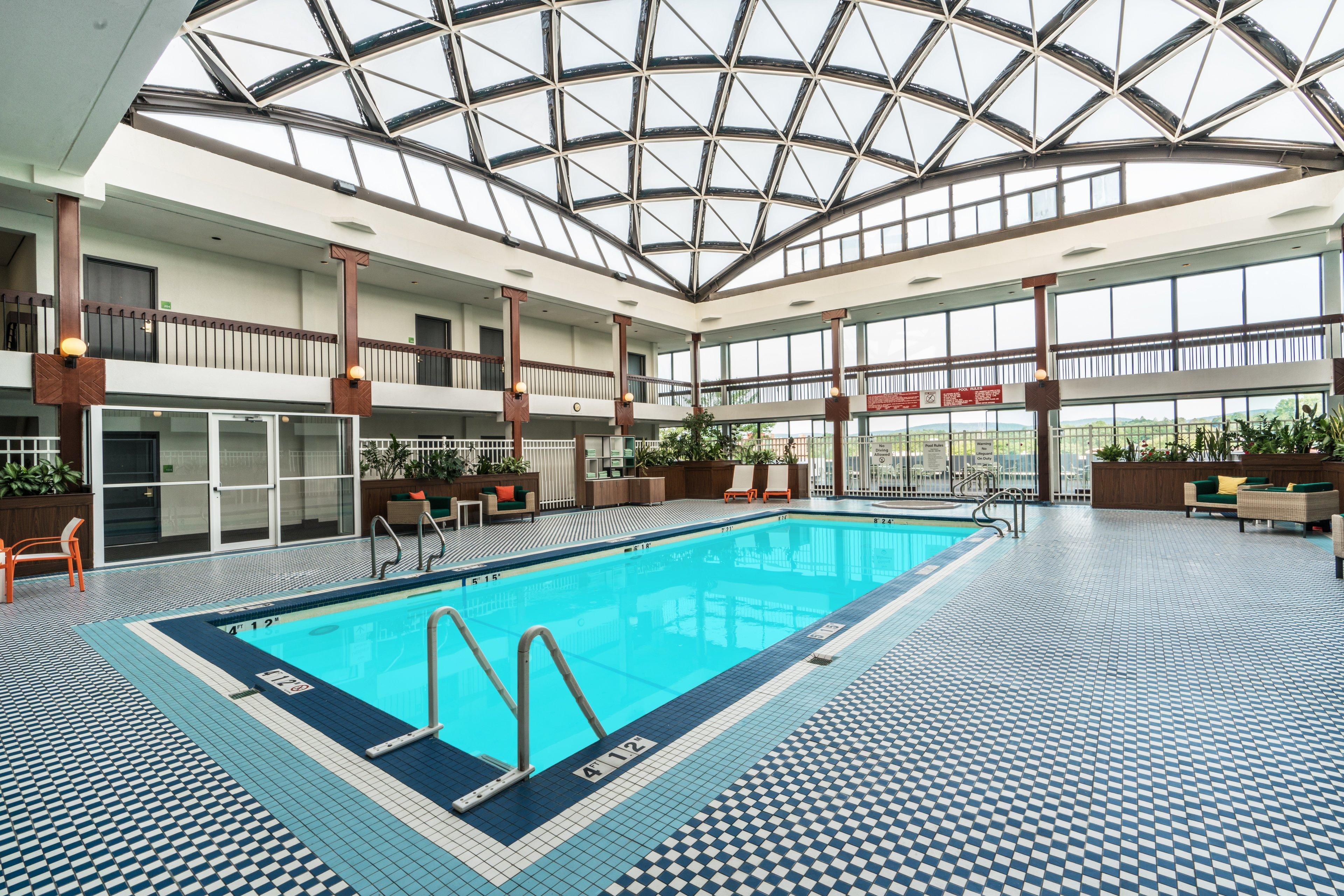 Holiday Inn & Suites Pittsfield-Berkshires By Ihg Εξωτερικό φωτογραφία
