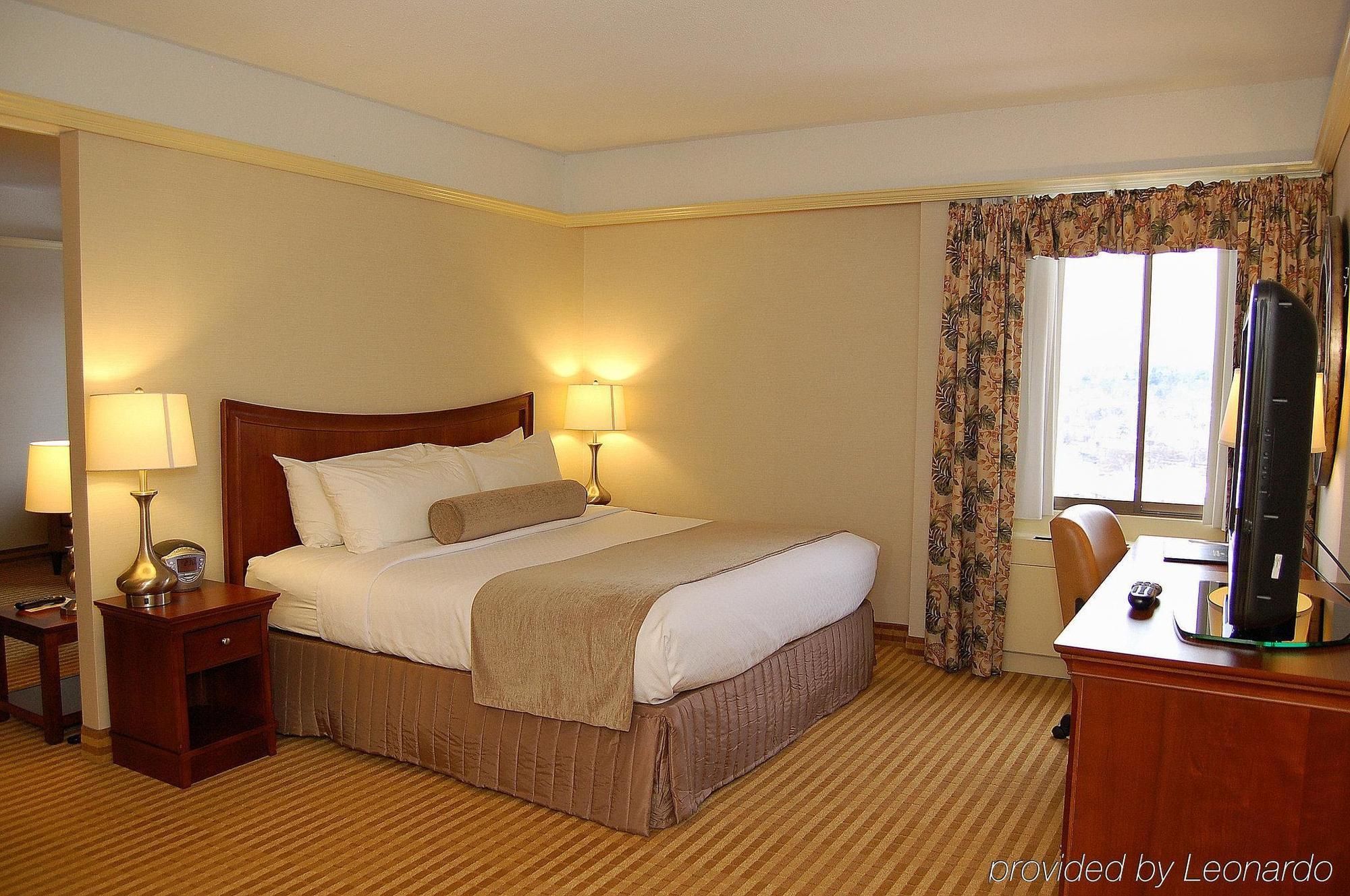 Holiday Inn & Suites Pittsfield-Berkshires By Ihg Εξωτερικό φωτογραφία